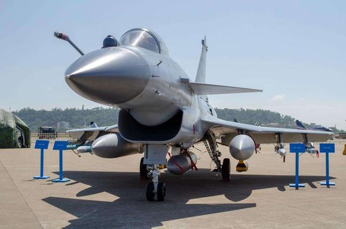 Pakistan muon thay F-16 nhung khong dem xia toi J-10C Trung Quoc: Cua re la cua oi?-Hinh-15
