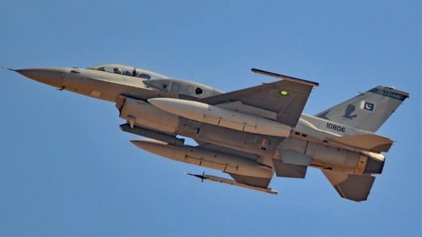 Pakistan muon thay F-16 nhung khong dem xia toi J-10C Trung Quoc: Cua re la cua oi?-Hinh-9