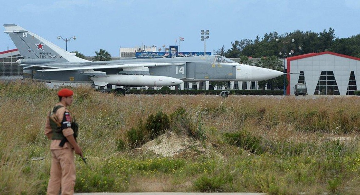 Tang cuong Su-24 toi Hmeimim, Nga - Syria lai ham nong 