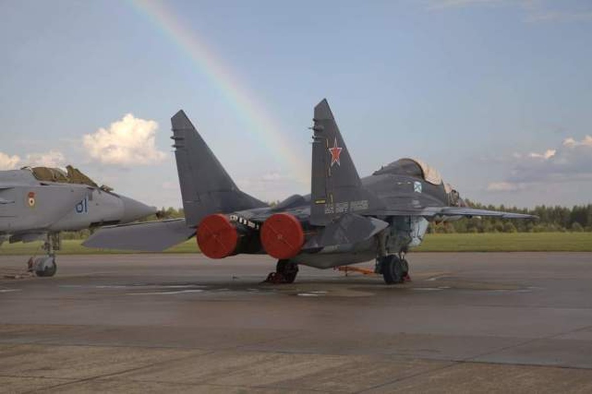 An Do mua tiem kich MiG-29 tung lo hen voi Viet Nam, gia chi bang 1/5 Rafale cua Phap