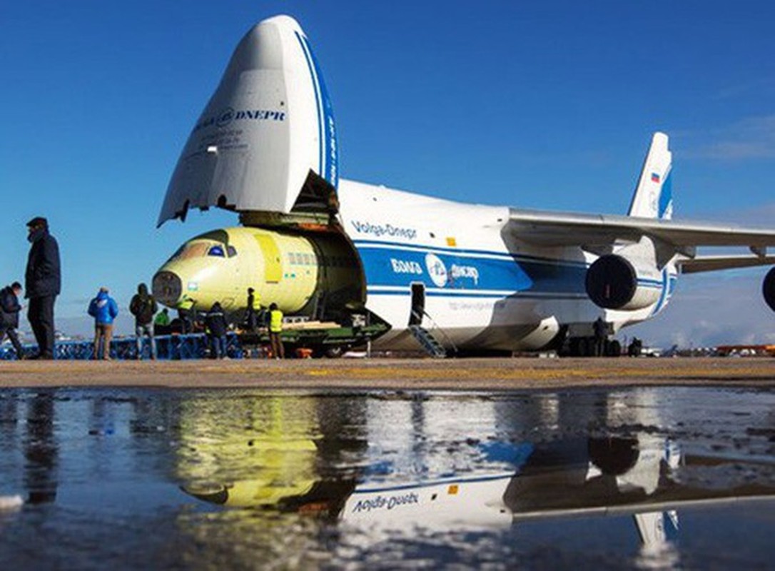 Thieu phu tung tu Ukraine, Nga van tao ky tich khi khoi phuc duoc An-124 Ruslan-Hinh-12