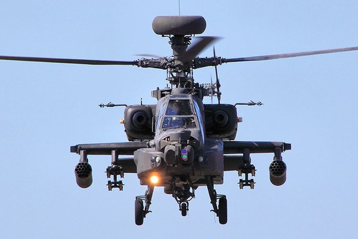 Chua kip thi uy, AH-64E Apache An Do da phai ha canh khan cap tren.. canh dong-Hinh-9