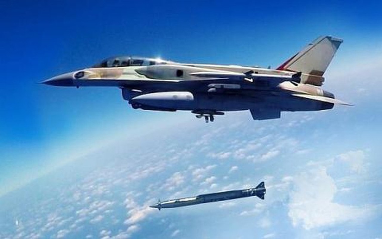 Khong quan Israel tan cong du doi Damascus dap tra phong khong Syria ban F-16-Hinh-16