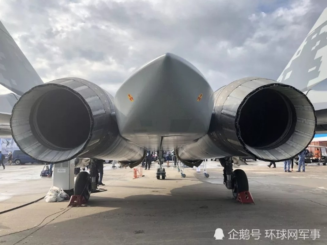 Chua voi san xuat hang loat, Nga muon tiep tuc nang cap tiem kich Su-57-Hinh-8