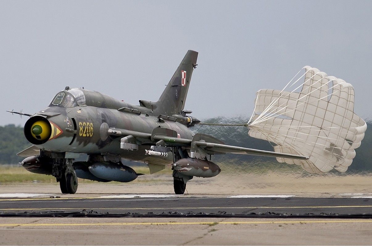 Co goi nang cap moi, Su-22 Syria se manh ngang 
