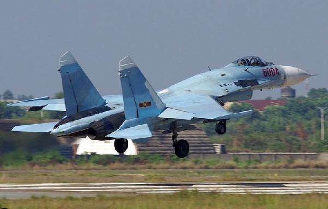 Bi mat Su-27 Lien Xo: Ra doi dua tren cong nghe F-15 cua My-Hinh-10