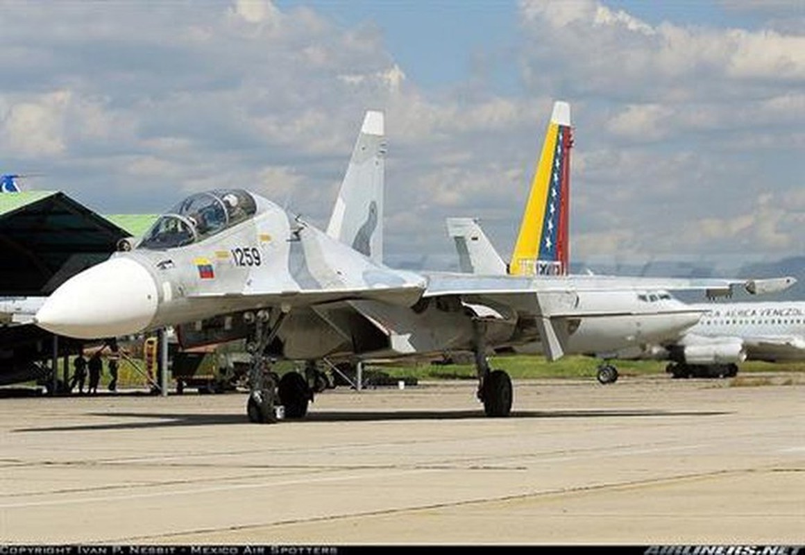 Venezuela de doa dung Su-30MK2 mang ten lua Kh-31 ban ha tau chien My-Hinh-3