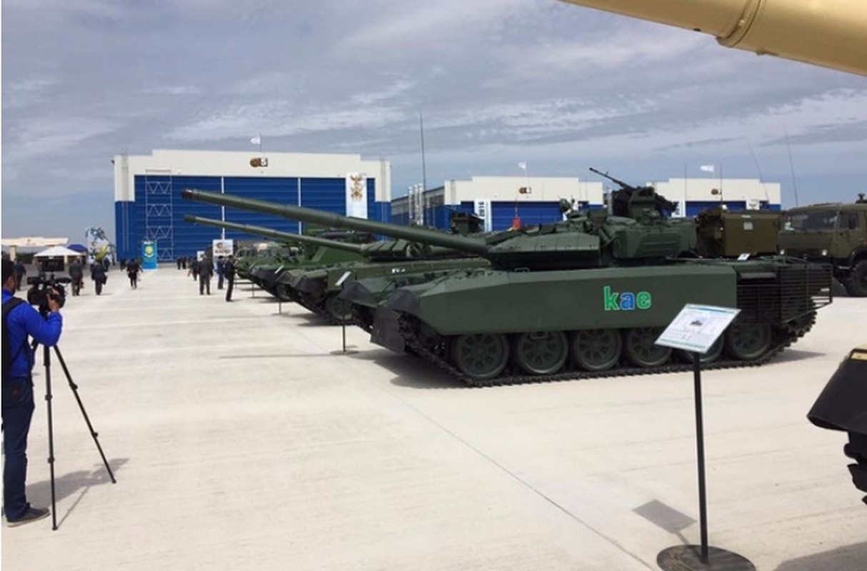 Kazakhstan trang bi xe tang T-72 do Tho Nhi Ky nang cap cuc manh-Hinh-2