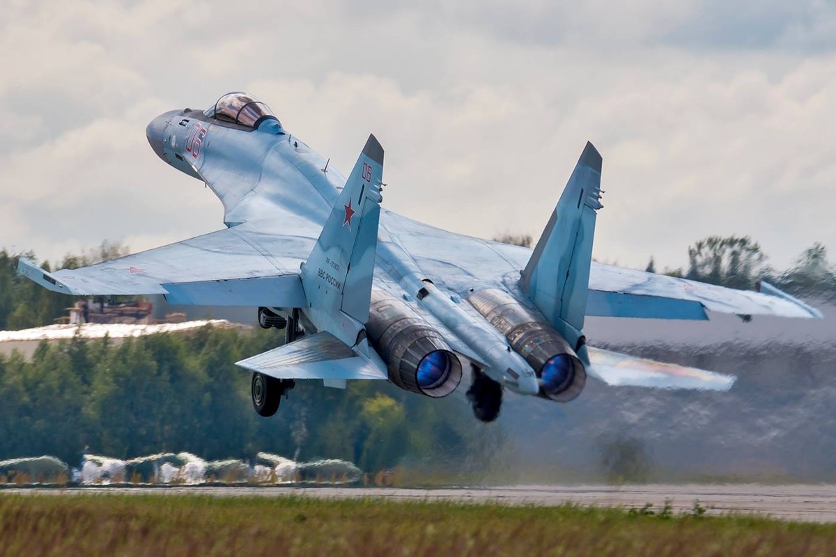 Khach hang ty USD cua Nga noi loi that long khi mua tiem kich Su-35-Hinh-10