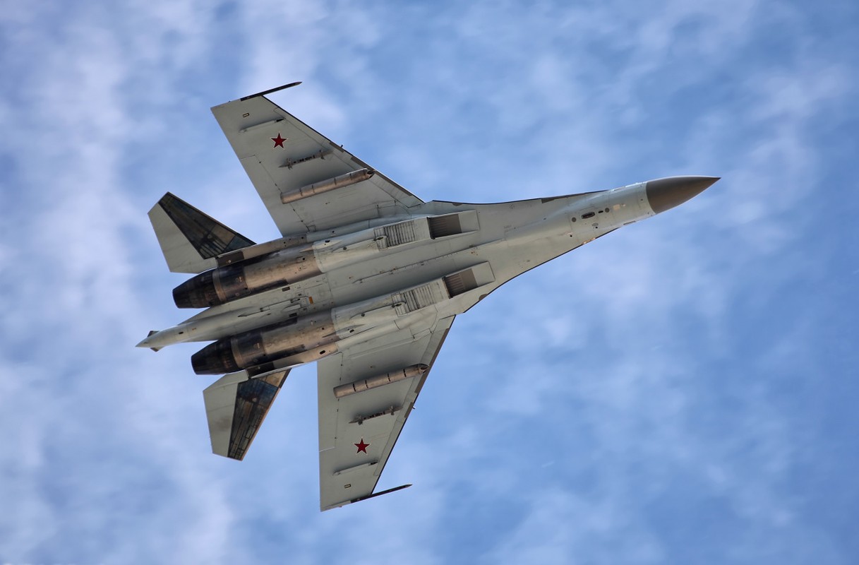Khach hang ty USD cua Nga noi loi that long khi mua tiem kich Su-35-Hinh-4