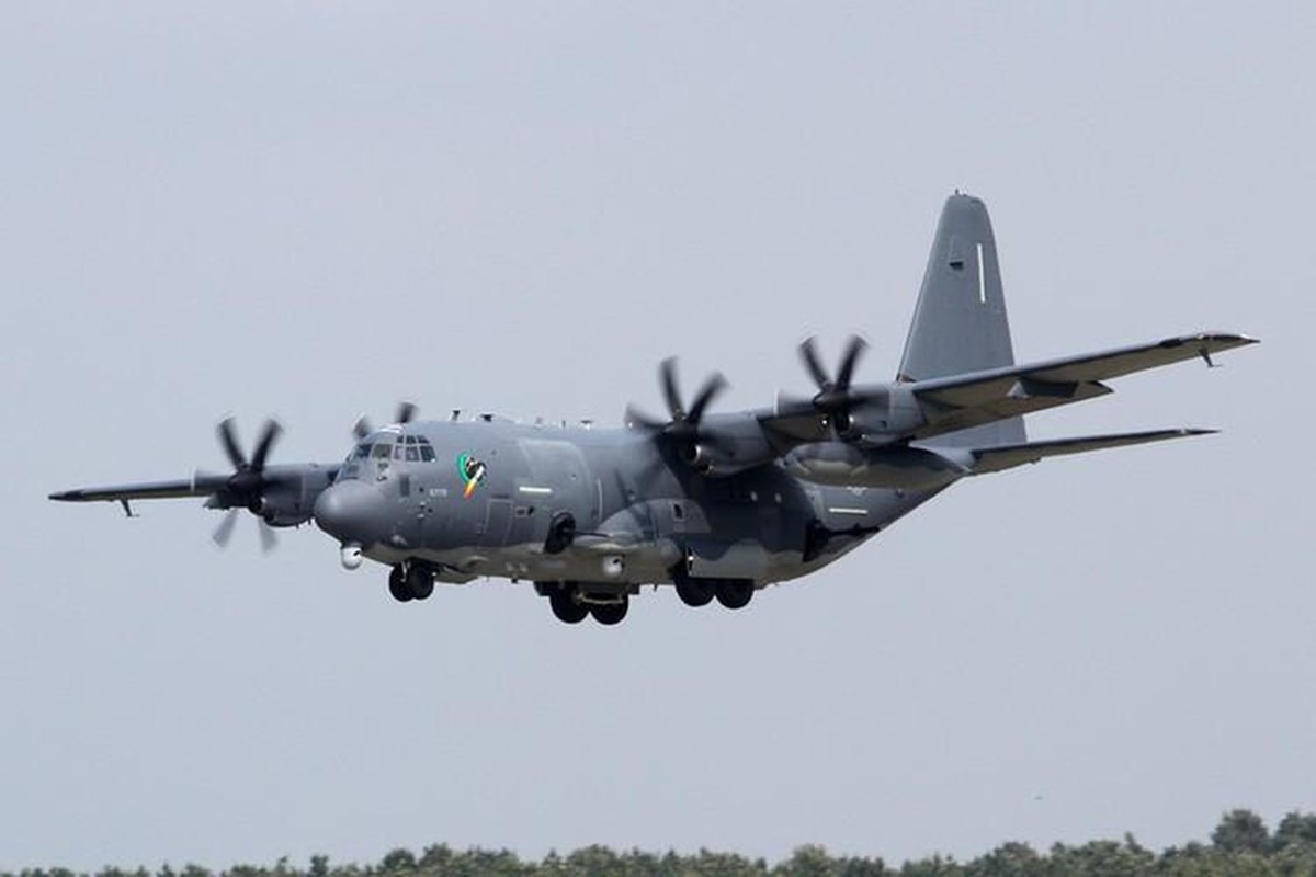 Cuong kich AC-130J cua My co them he thong vu khi laser cuc dang so-Hinh-14