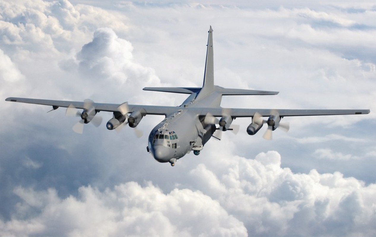 Cuong kich AC-130J cua My co them he thong vu khi laser cuc dang so-Hinh-2