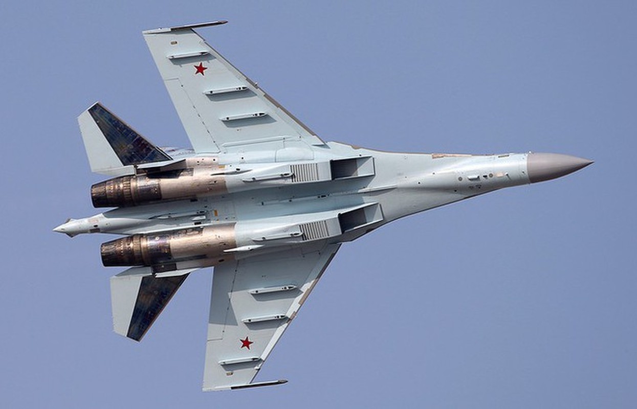 Nga gap rut lap rap hang loat tiem kich Su-35 de giao cho khach hang-Hinh-3