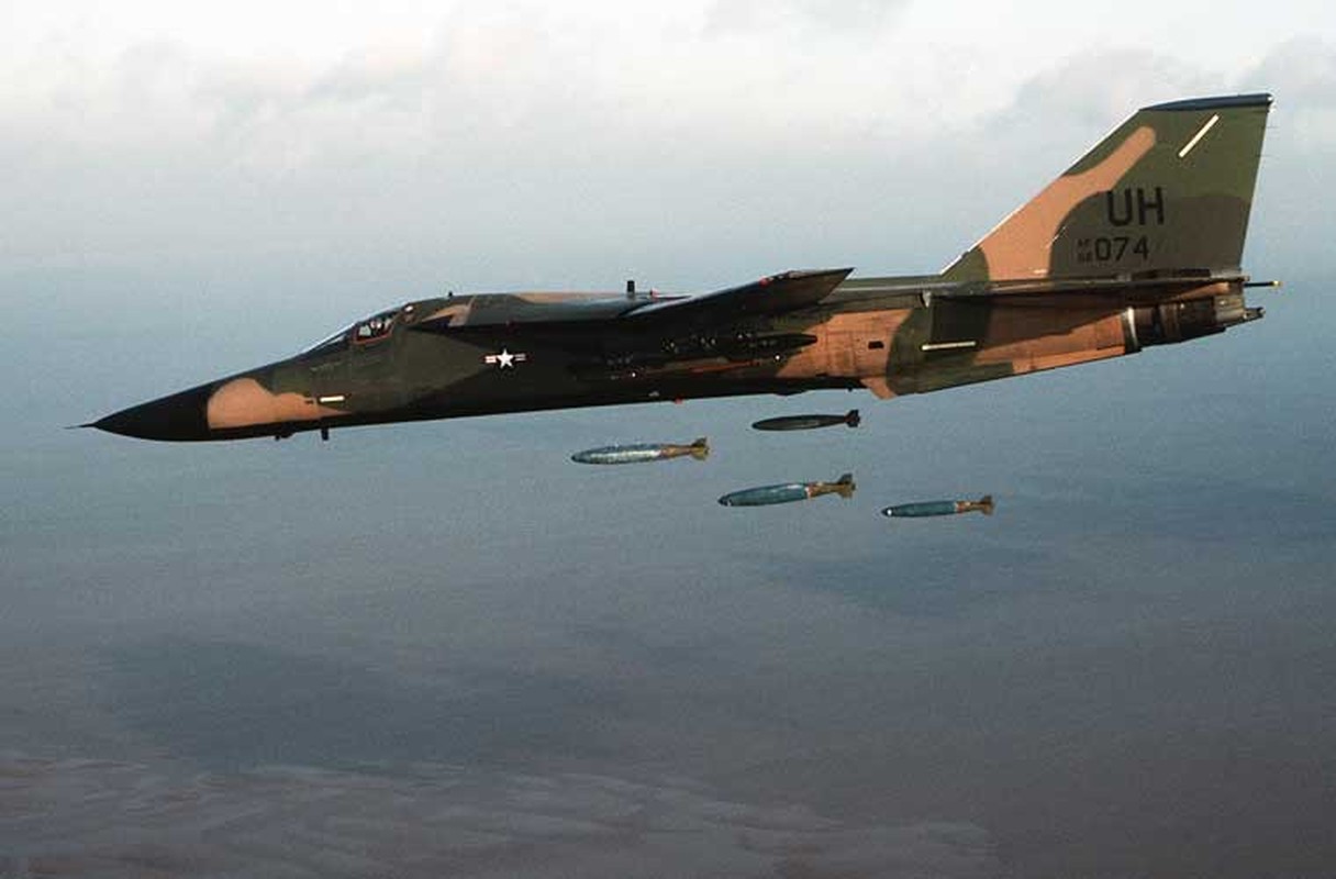 Quan dan Viet Nam tung ban ha may bay F-111 bang vu khi gi?-Hinh-2
