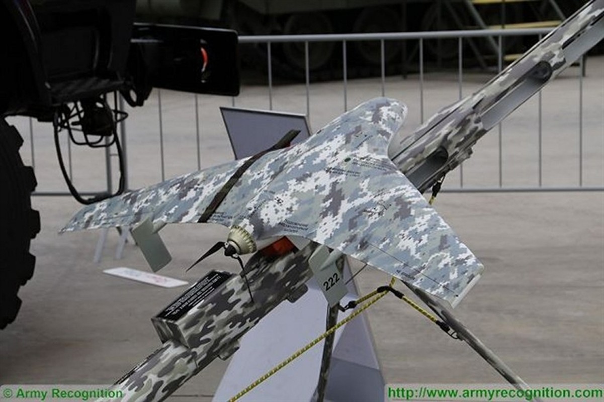 Choang ngop UAV dung cong nghe tiem kich Su-57 cua Nga tai Syria-Hinh-5
