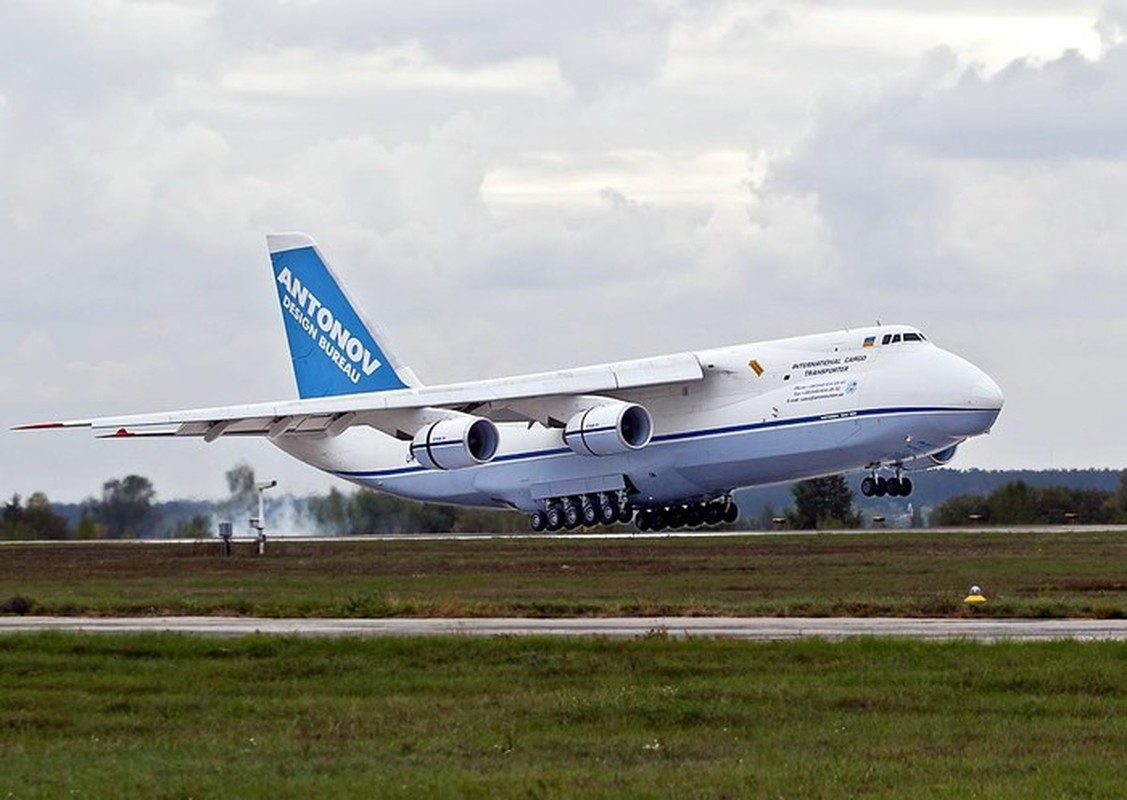 Ukraine bi mat mua linh kien cho van tai co An-124-100 Ruslan tu Nga-Hinh-8