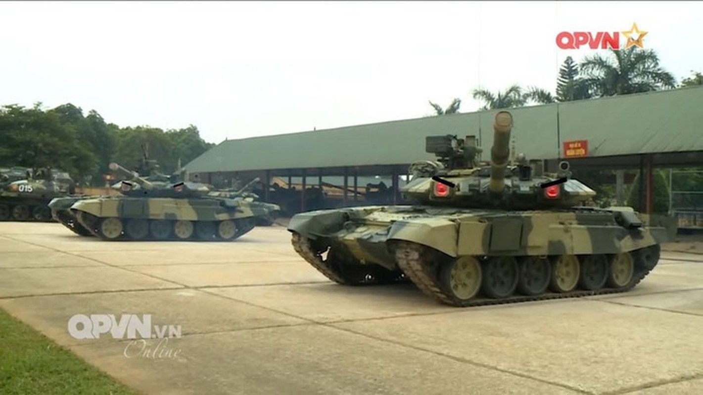 Tuong dai xe tang T-90 o Lu doan 201 khien bao Nga thich thu-Hinh-10