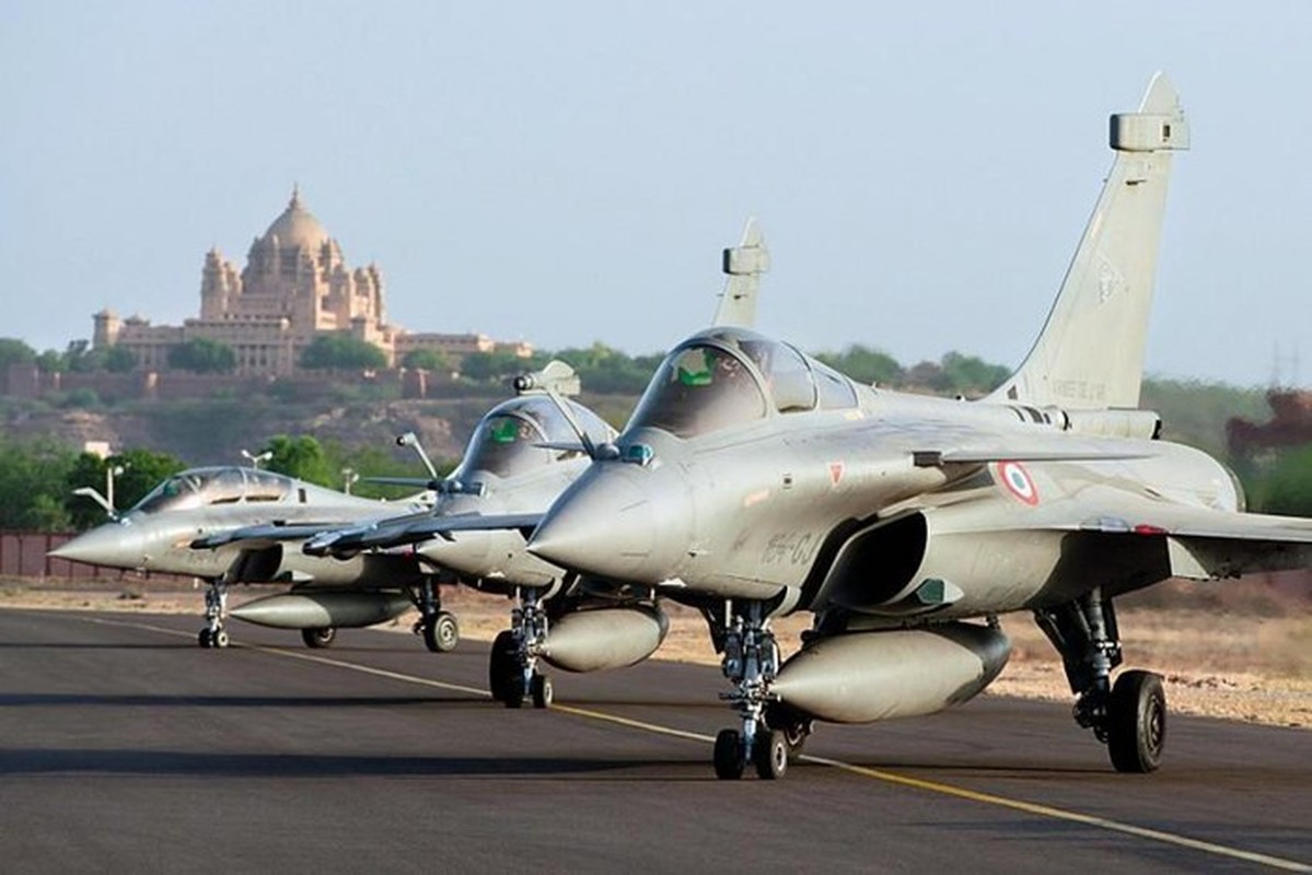 An Do gap rut cho tiem kich Rafale moi mua luyen khong chien-Hinh-7