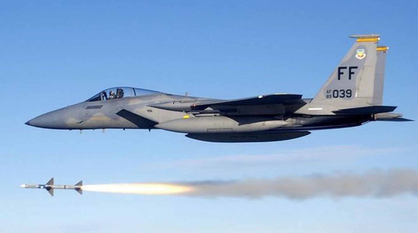 Ly giai vu F-15C xa het ten lua gia 4,5 trieu USD xuong bien-Hinh-5