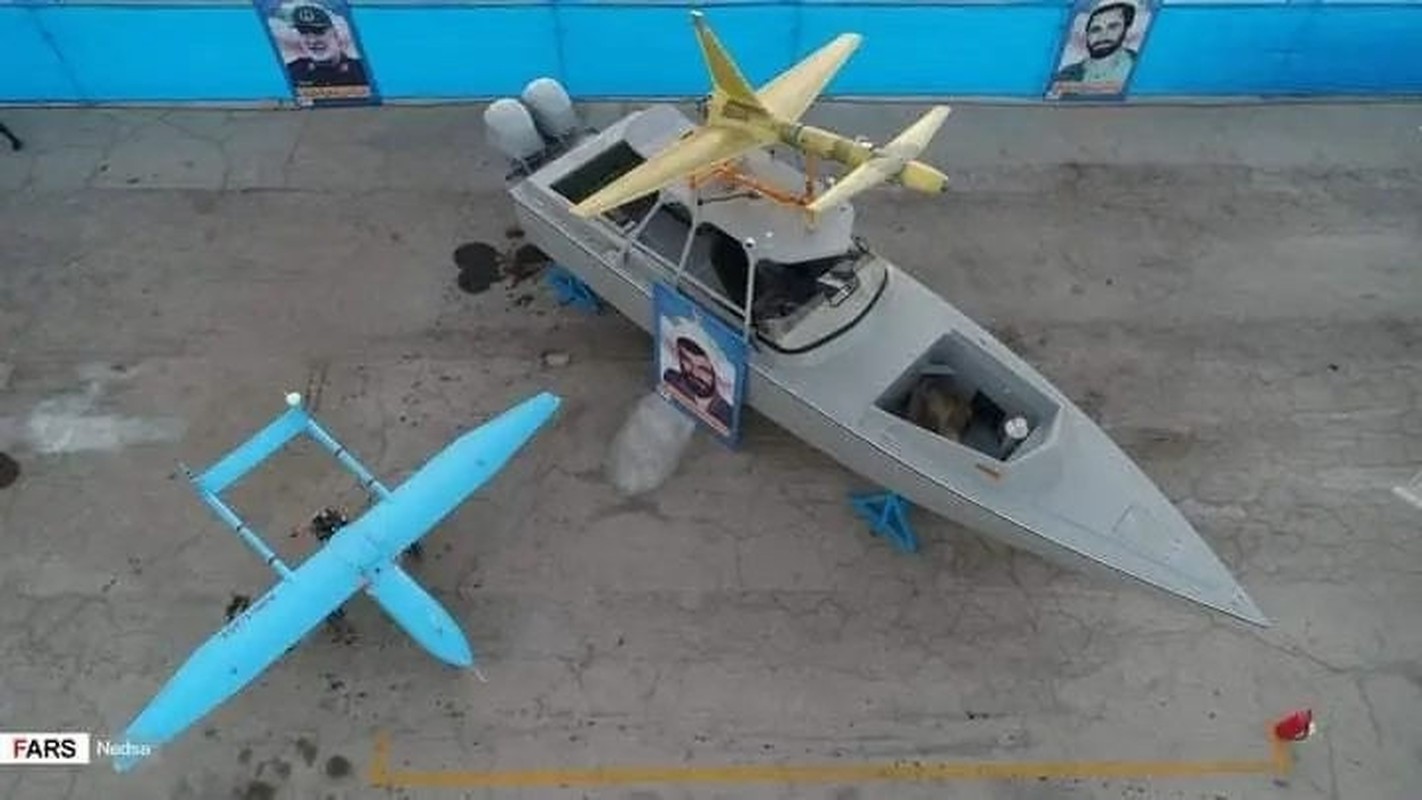 Iran khoe UAV toi tan giup tau cao toc co them don danh moi-Hinh-3