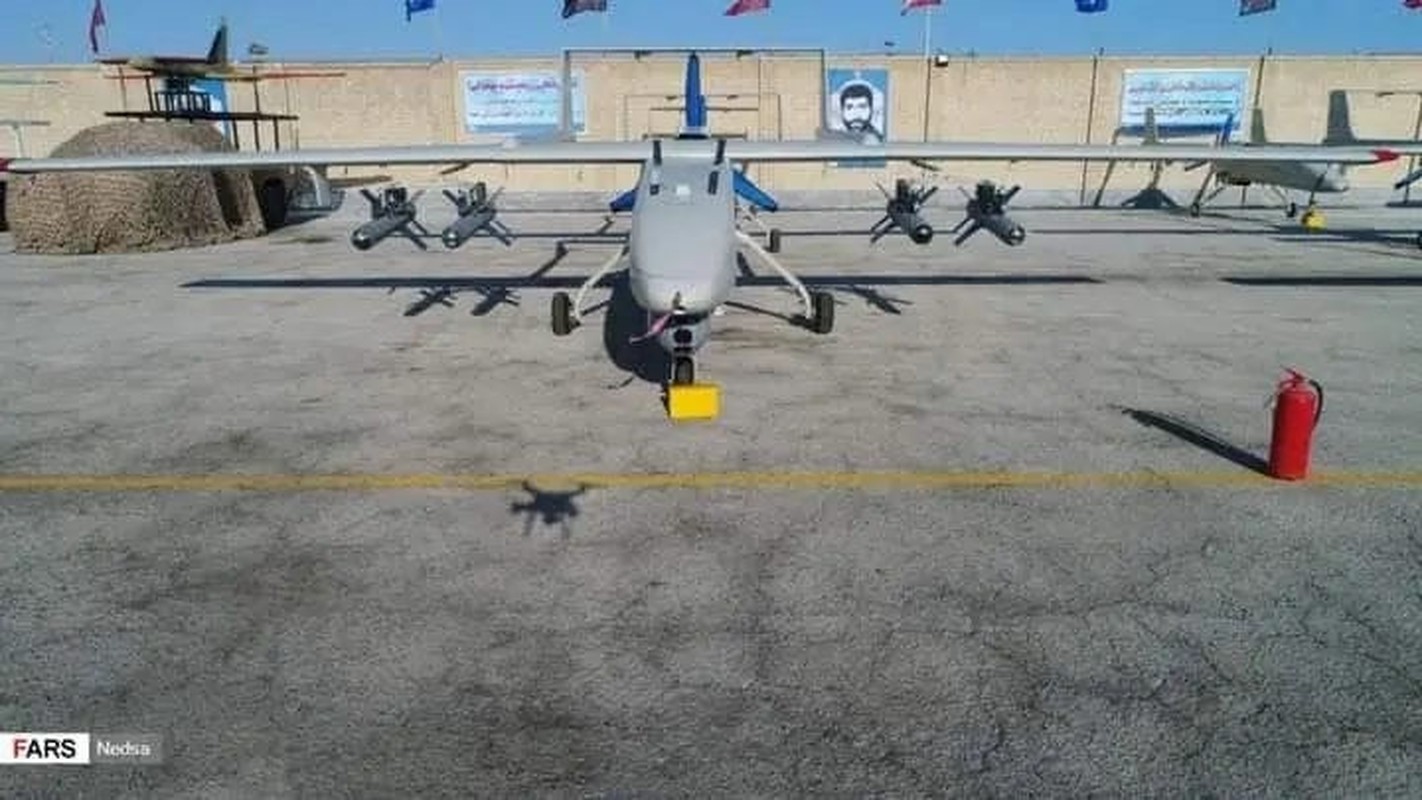 Iran khoe UAV toi tan giup tau cao toc co them don danh moi-Hinh-7