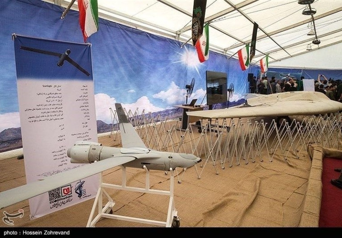 Iran khoe UAV toi tan giup tau cao toc co them don danh moi