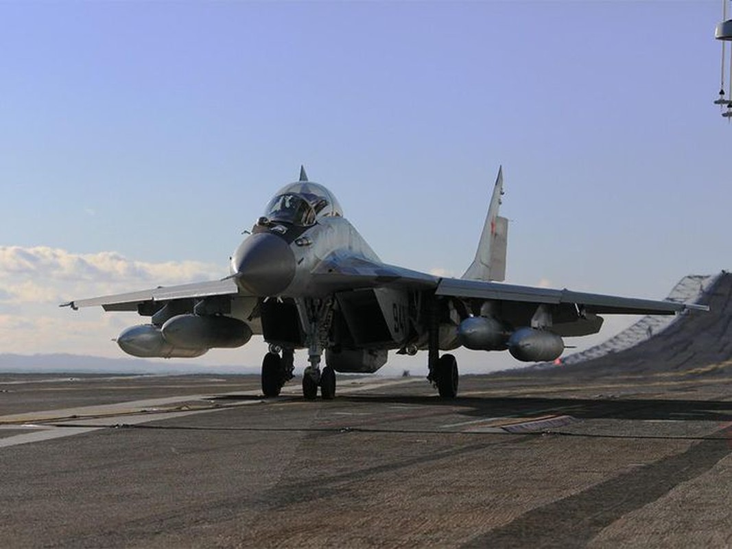 MiG-29K roi lien tuc, An Do can nhac mua F/A-18 cua My thay the-Hinh-12