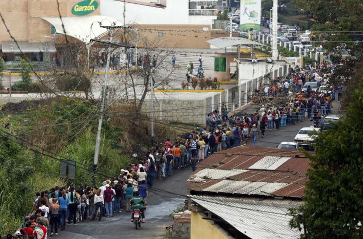 Khung hoang nhu yeu pham tram trong o Venezuela qua anh-Hinh-6