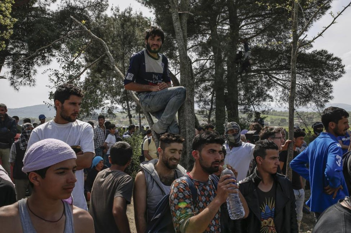 Canh khon cung cua nhung nguoi ti nan tai trai Idomeni-Hinh-12