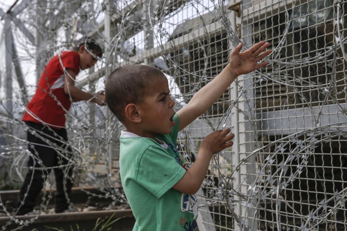 Canh khon cung cua nhung nguoi ti nan tai trai Idomeni-Hinh-5