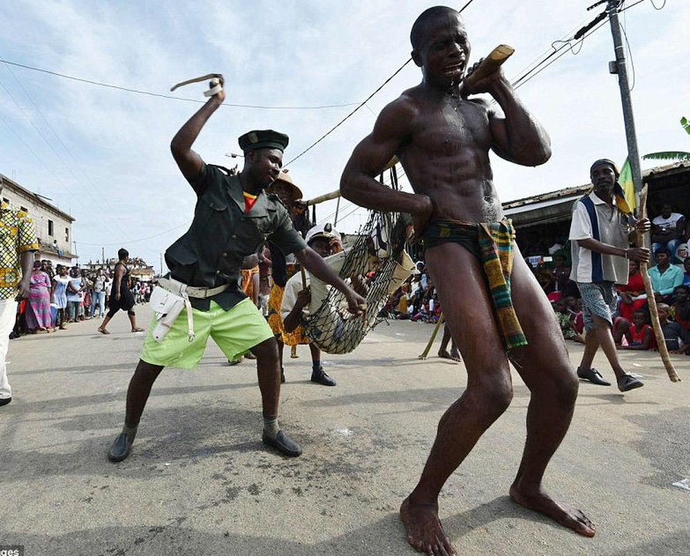 Hoanh trang le hoi Carnival Popo o Bo Bien Nga-Hinh-4