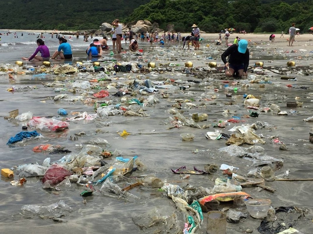 Rac tu Trung Quoc o at tan cong bo bien Hong Kong-Hinh-3