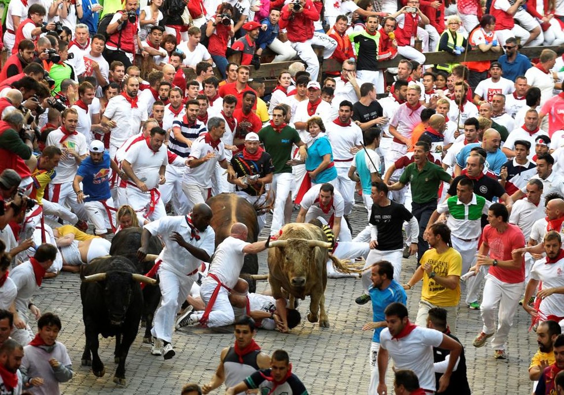 Ron nguoi le hoi bo tot San Fermin o Tay Ban Nha-Hinh-5