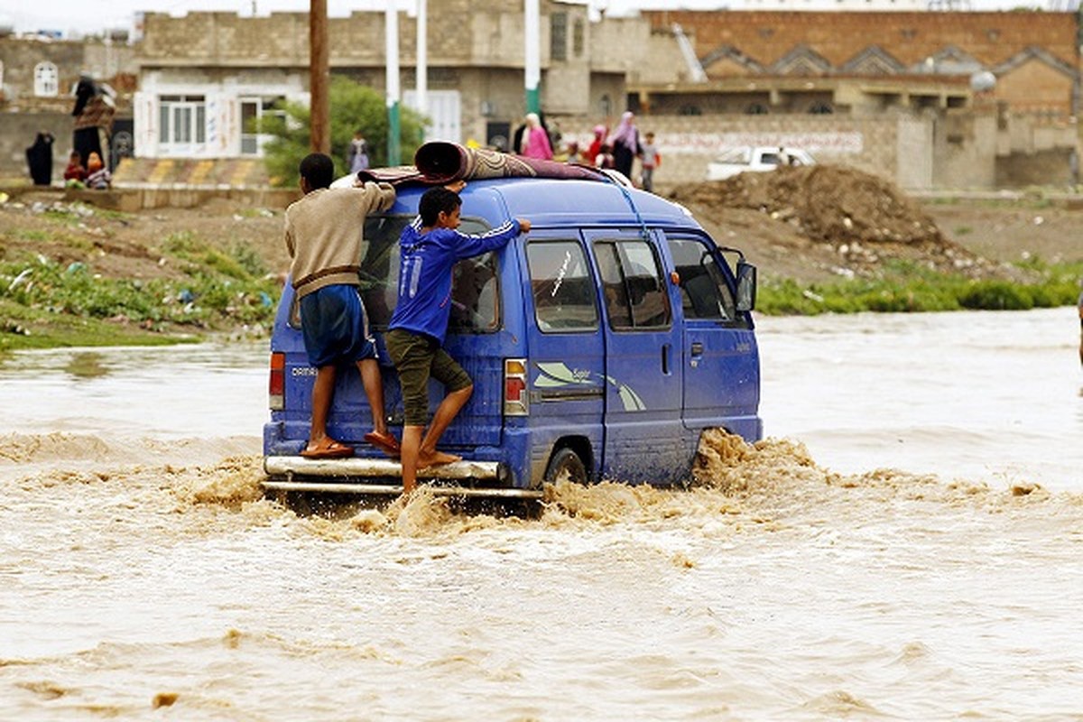 Canh tuong ngap lut kinh hoang o Yemen