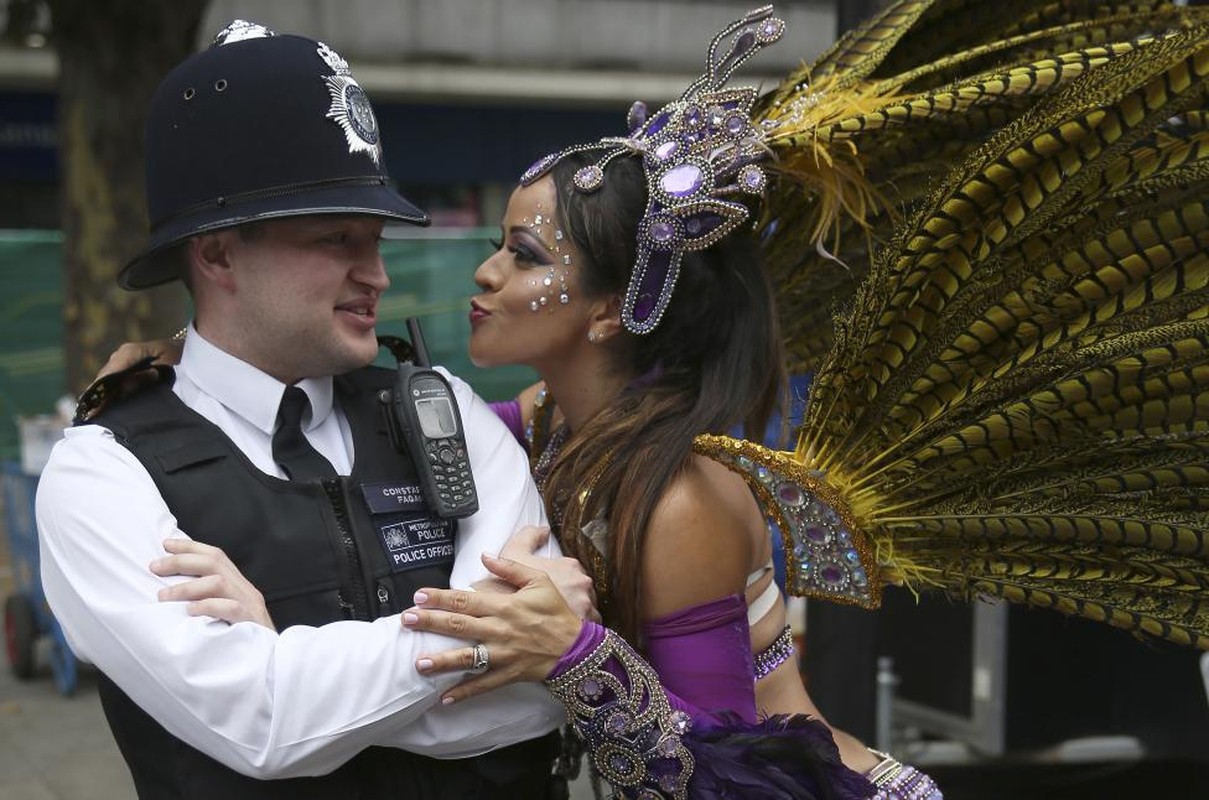 Hoanh trang le hoi duong pho Notting Hill Carnival-Hinh-4