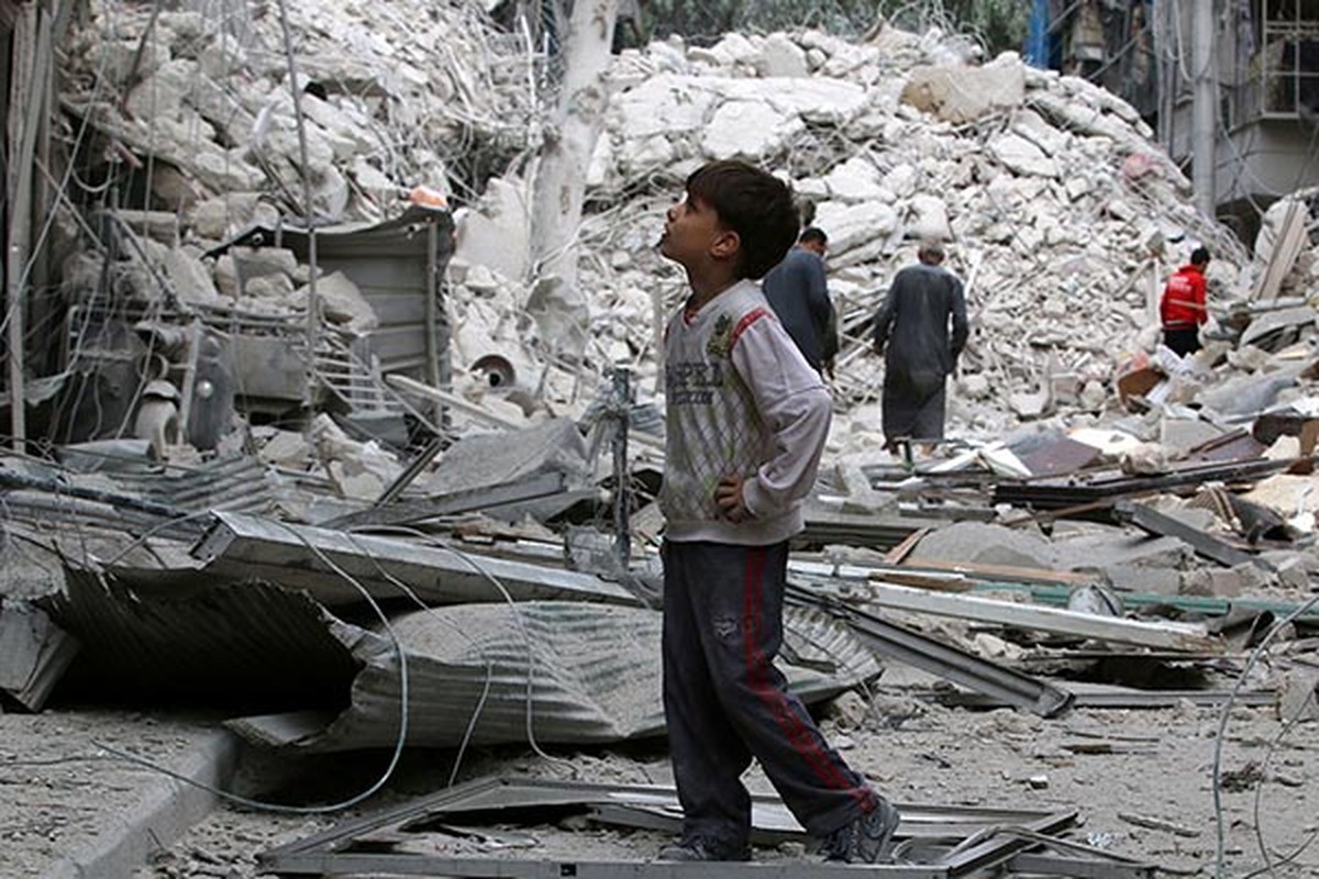 Thanh pho Aleppo tan hoang trong mua bom bao dan-Hinh-8