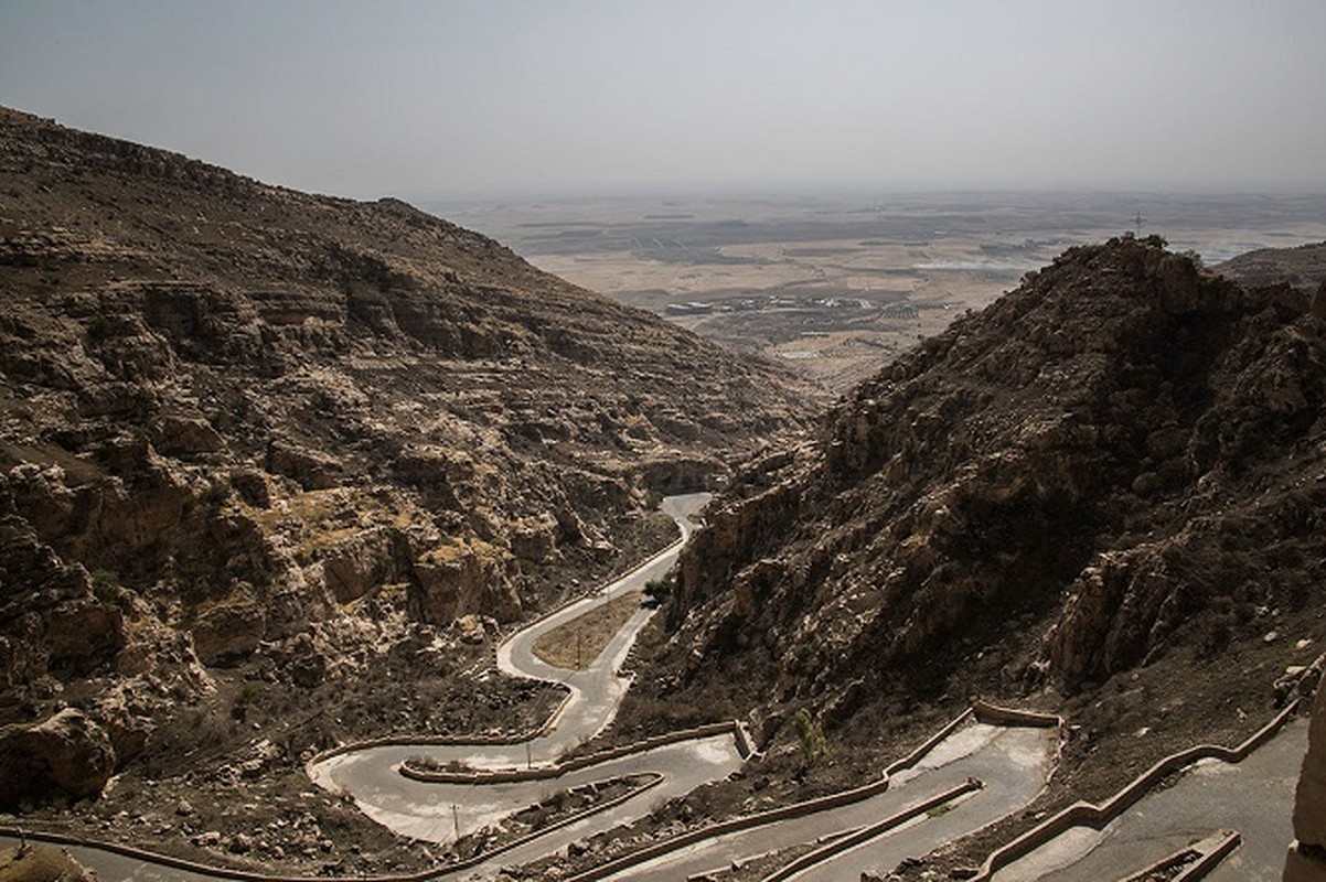 Kham pha tu vien bo hoang gan chien tuyen Mosul-Hinh-9