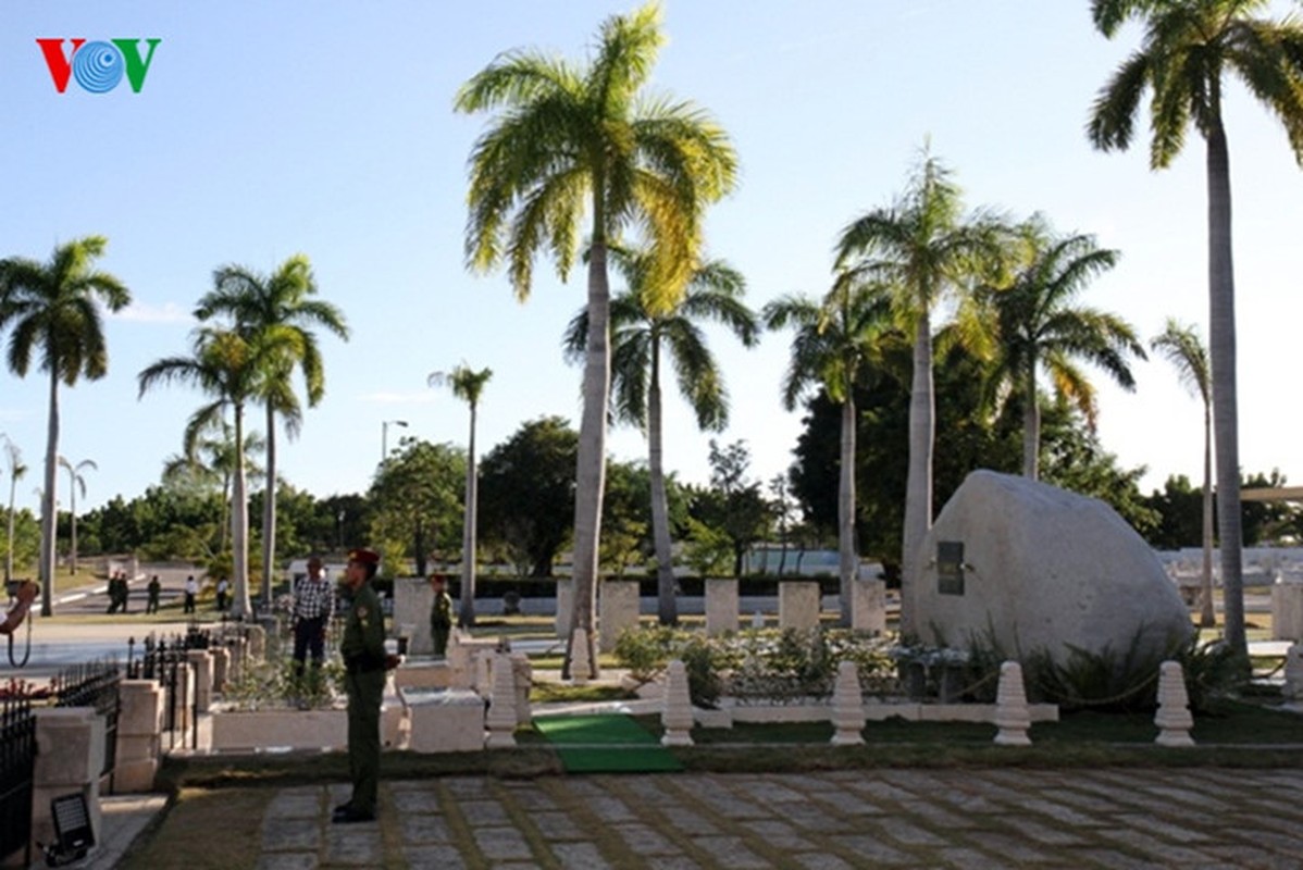 Can canh khu mo Lanh tu Fidel Castro o Santiago de Cuba-Hinh-3