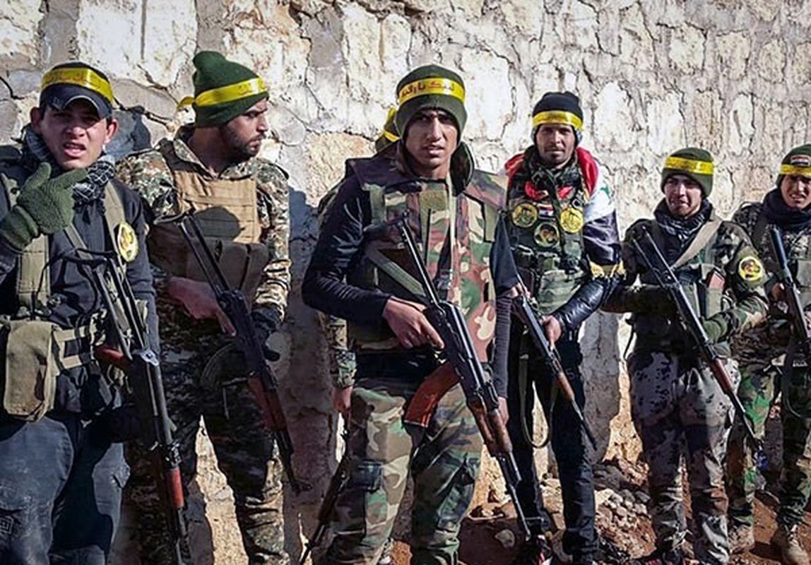 Anh: Chien binh Hezbollah al-Nujaba tuan tra thanh pho Aleppo-Hinh-5