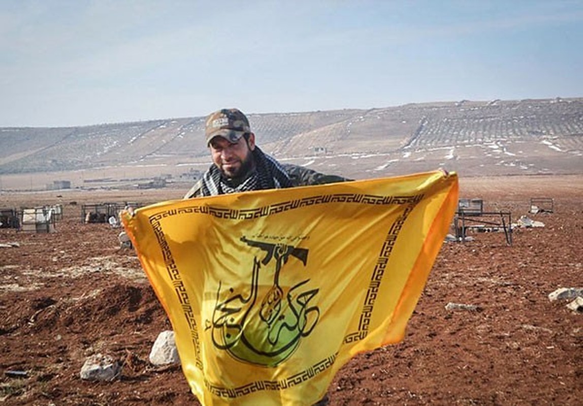 Anh: Chien binh Hezbollah al-Nujaba tuan tra thanh pho Aleppo-Hinh-7