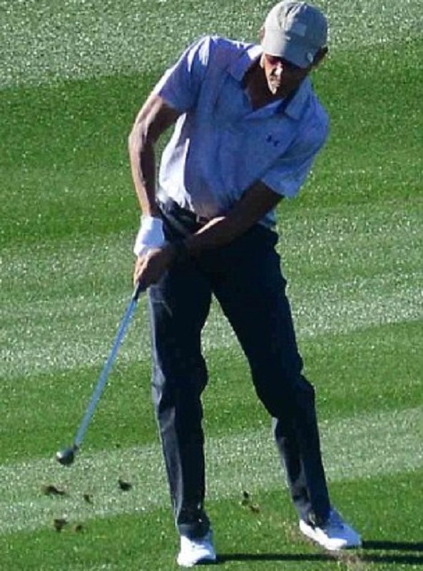 Anh: Cuu Tong thong Obama choi golf sau khi roi Nha Trang-Hinh-2