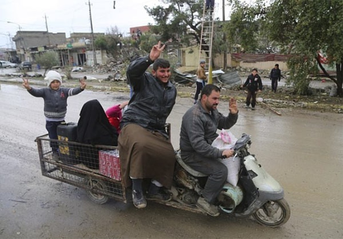 Anh: Dan Iraq lu luot tro ve Dong Mosul sau giai phong-Hinh-2