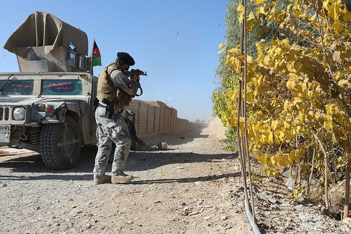 Chum anh luc luong Afghanistan tren chien tuyen chong phien quan Taliban-Hinh-3