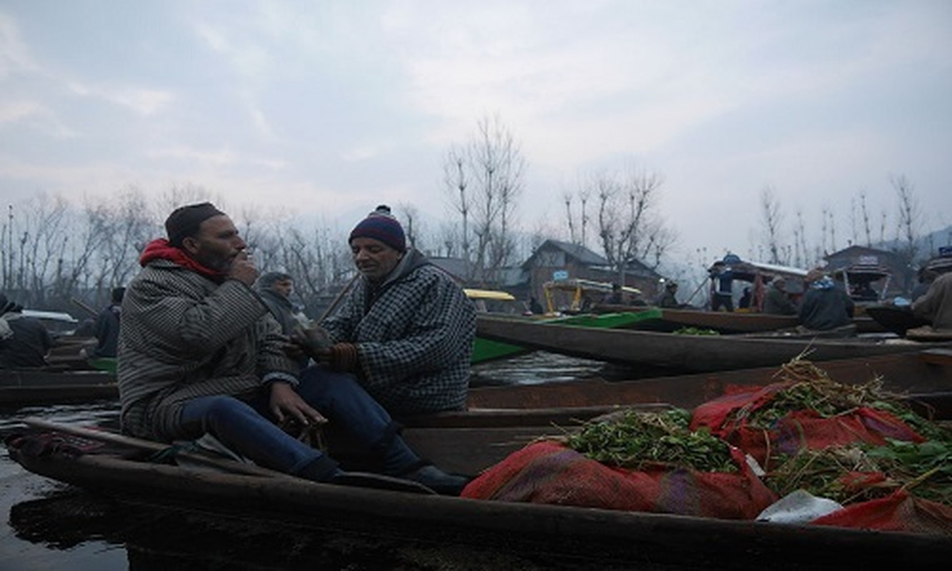 Cuoc song o khu vuc tranh chap Kashmir gio ra sao?-Hinh-3