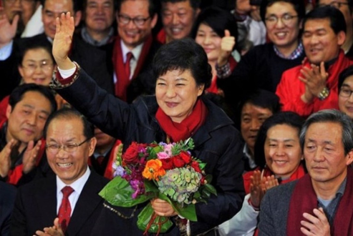 Cuoc doi thang tram cua Tong thong Han Quoc Park Geun-hye-Hinh-18