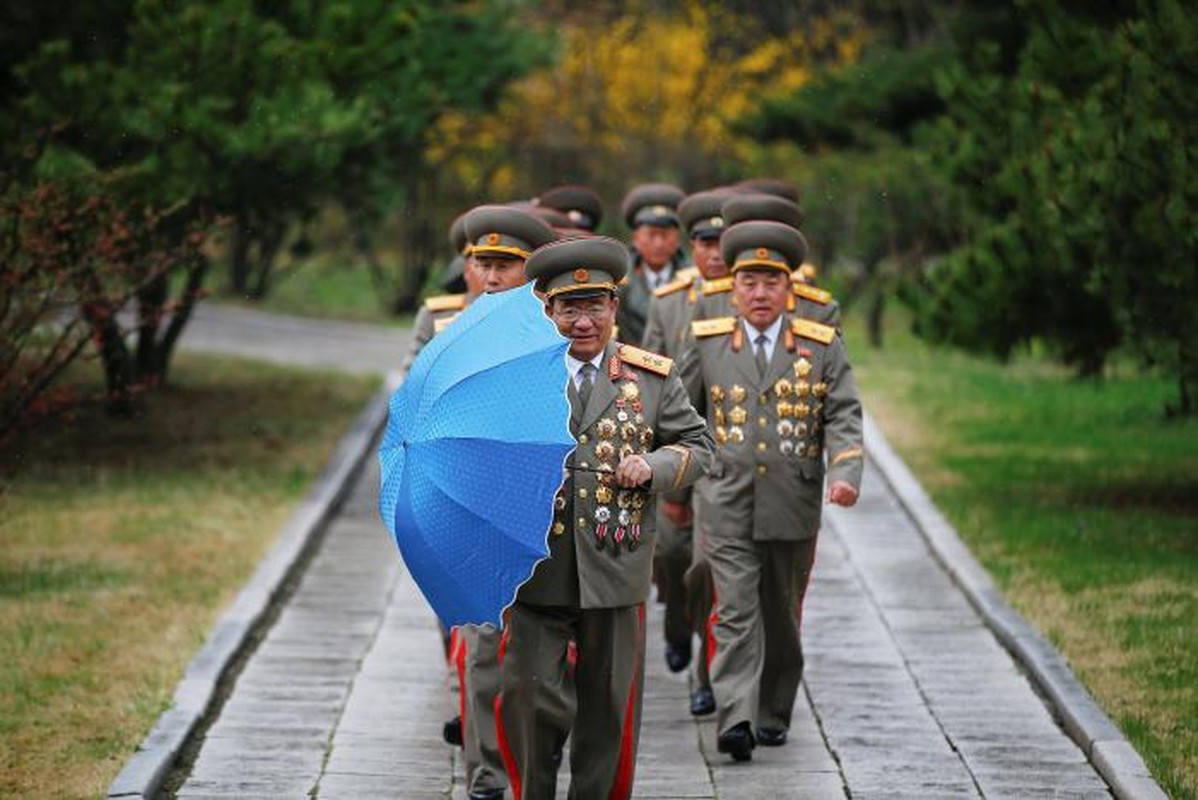 Anh: Trieu Tien mot ngay truoc le ky niem ngay sinh ong Kim Il-sung-Hinh-11