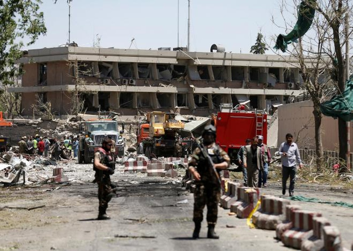 Hien truong danh bom dam mau o Kabul, 430 nguoi thuong vong