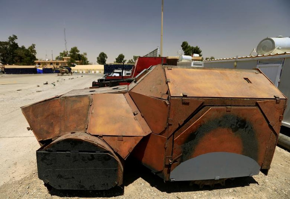 Anh: Iraq tich thu kho vu khi “khung” cua IS tai Mosul-Hinh-3
