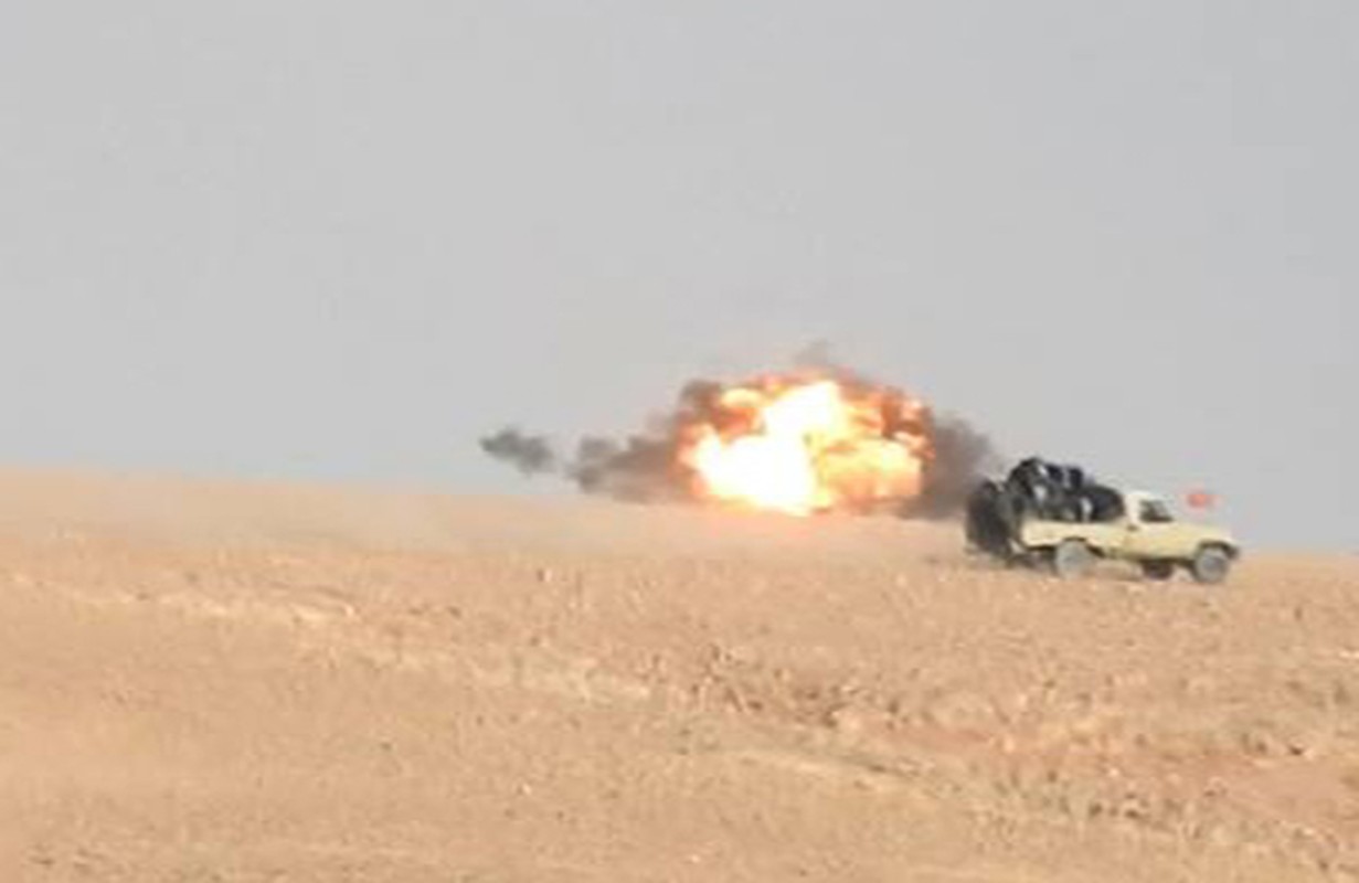 Anh: Phien quan IS chong su quyet  liet  o phia dong Palmyra-Hinh-5