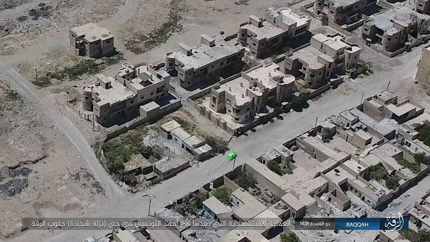 Chum anh phien quan IS dung xe bom tan cong nguoi Kurd-Hinh-7